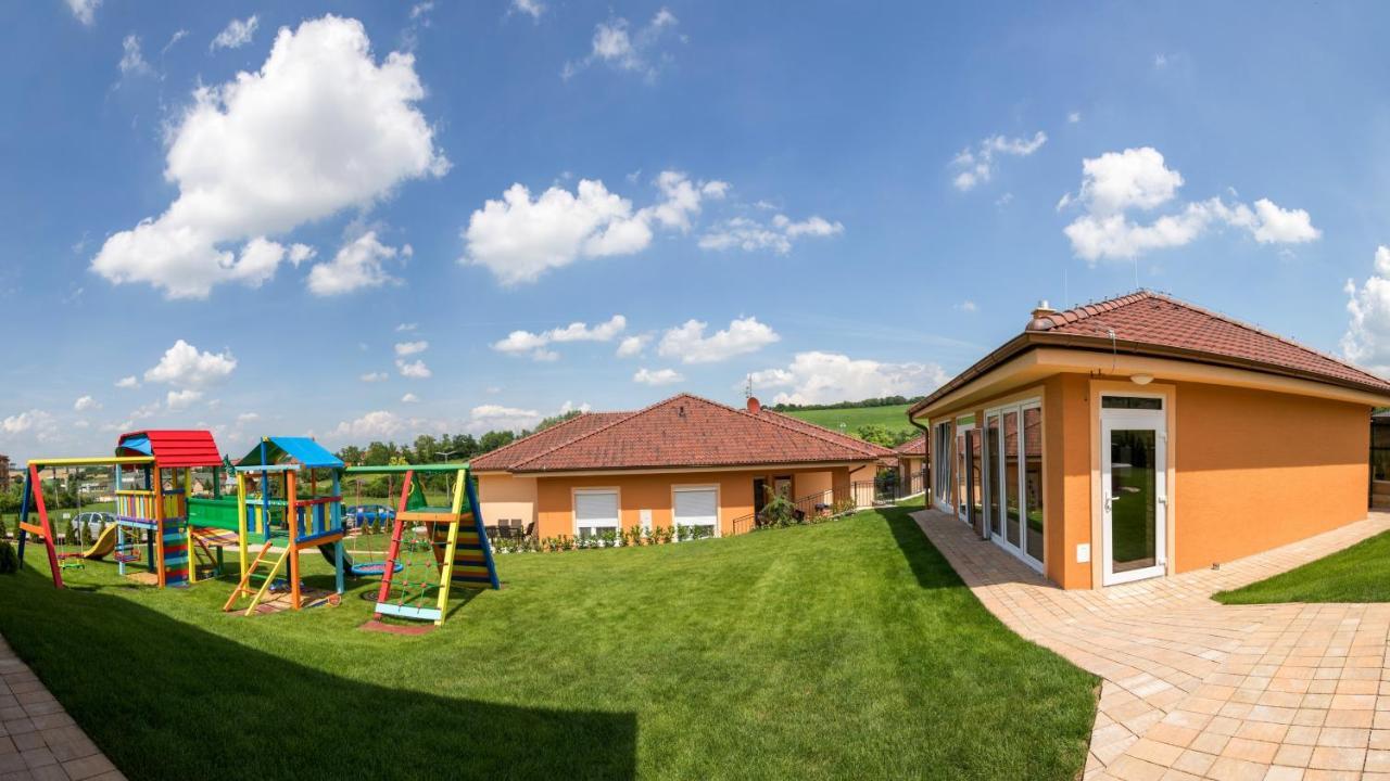 Villa Gracia Podhájska エクステリア 写真